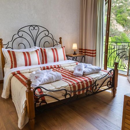 Hotel Restaurant Emblema Petrele Экстерьер фото